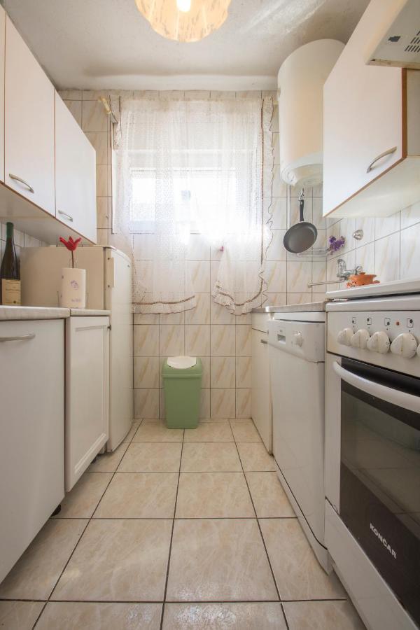 Apartman Studio Nena Crikvenica Exteriör bild